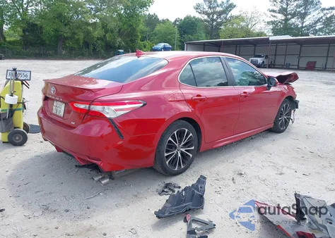 2020 Toyota Camry Se z USA, uszkodzony, nr VIN 4T1G11AK6LU323026